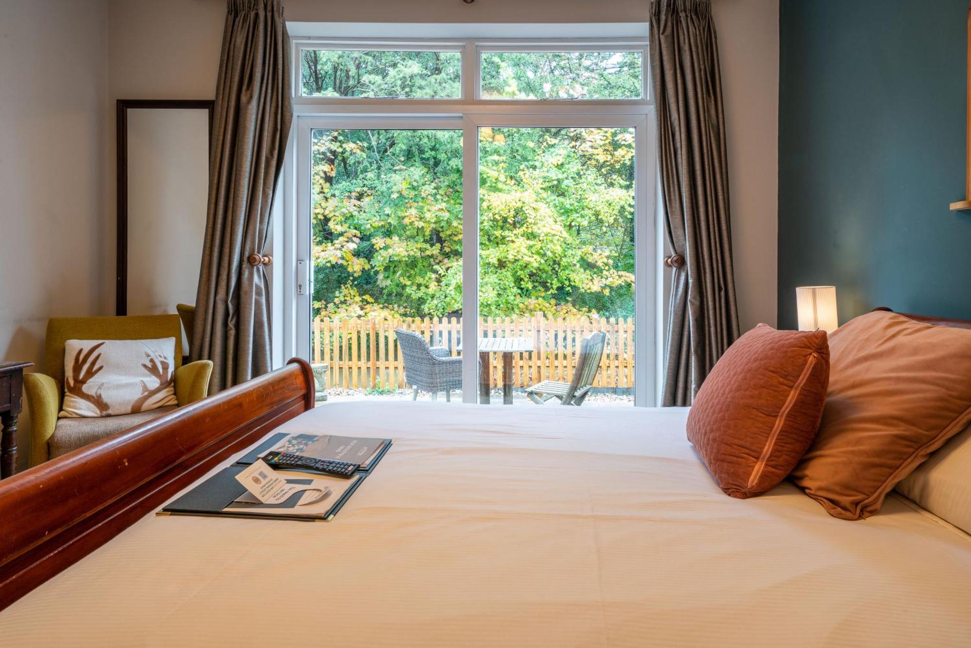 The Dundas Arms Kintbury 외부 사진