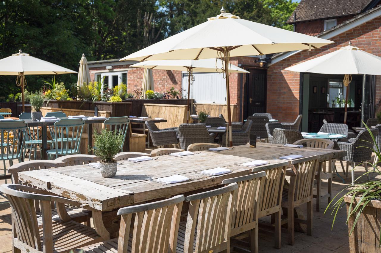 The Dundas Arms Kintbury 외부 사진