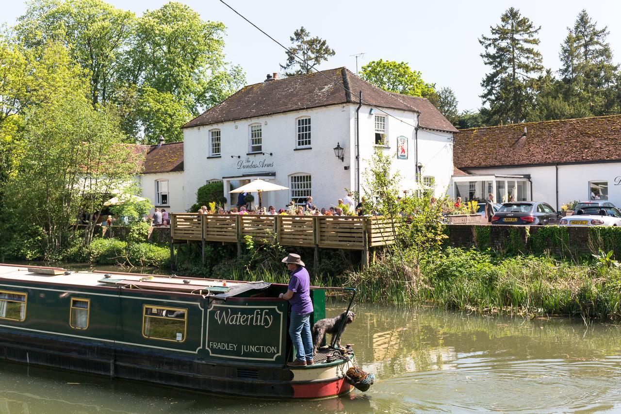 The Dundas Arms Kintbury 외부 사진