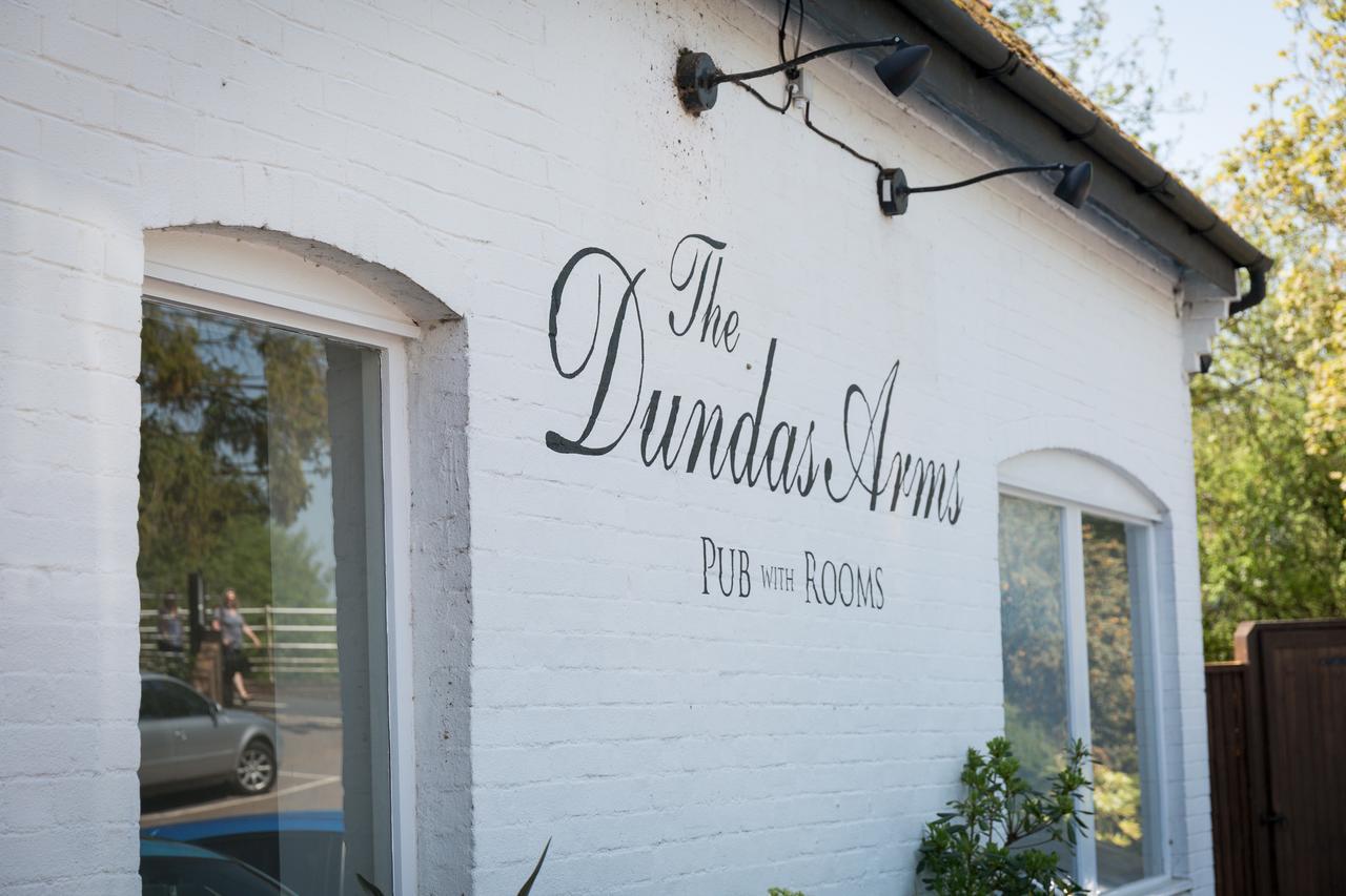The Dundas Arms Kintbury 외부 사진